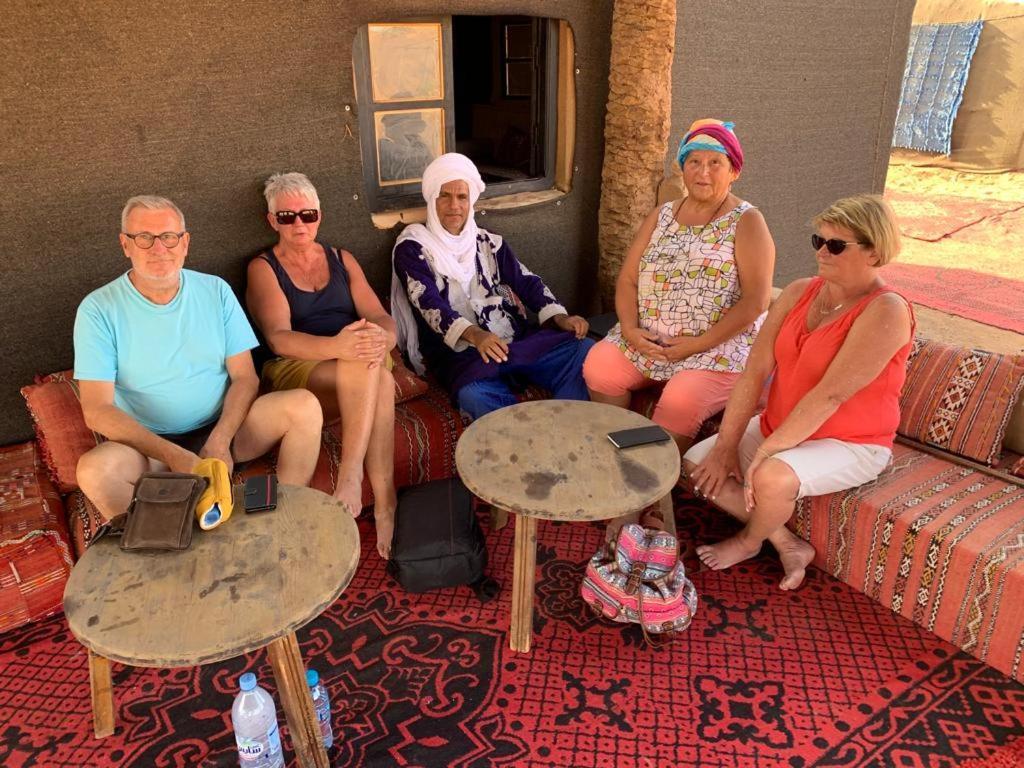 Camp Sahara Dunes Hotel M'Hamid El Ghizlane Exterior foto