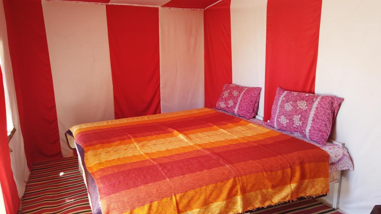 Camp Sahara Dunes Hotel M'Hamid El Ghizlane Exterior foto