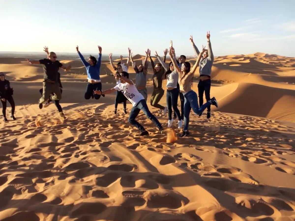 Camp Sahara Dunes Hotel M'Hamid El Ghizlane Exterior foto